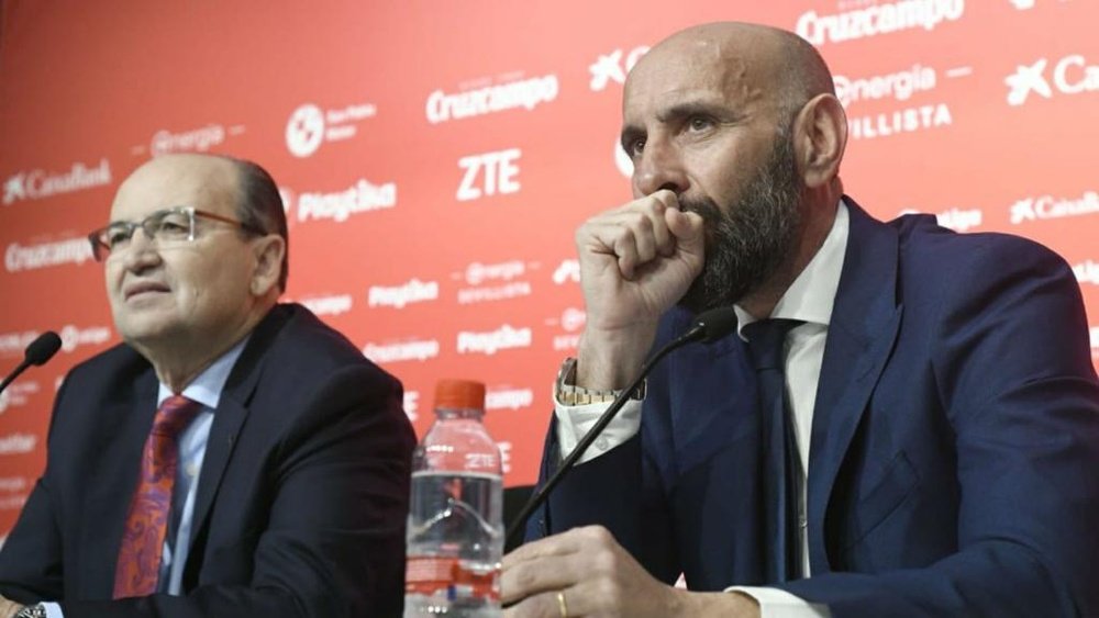 Ever Banega says Monchi's return is good for the club. GOAL