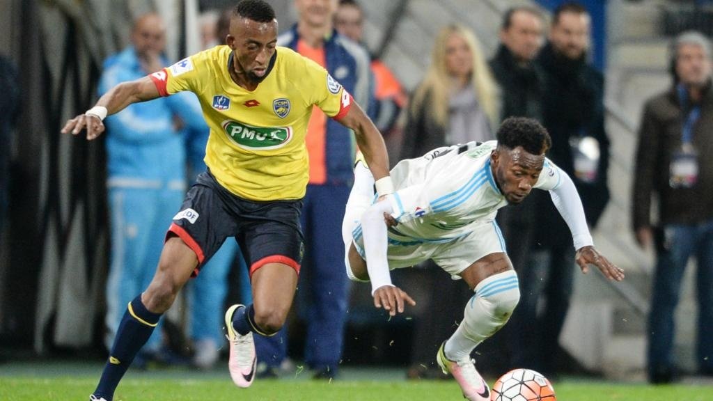 Moussa Sao à l'essai à Bolton