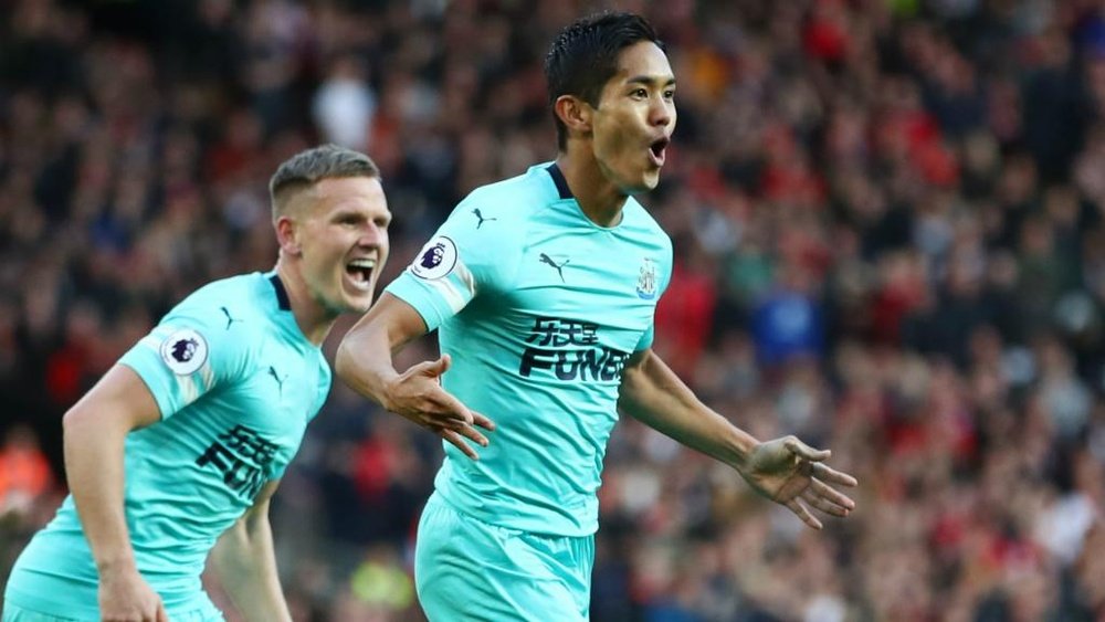 Muto's goal made unwanted history for Manchester United. GOAL