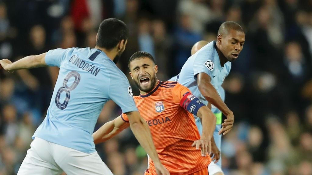 Fernandinho takes blame for Man City's Lyon loss