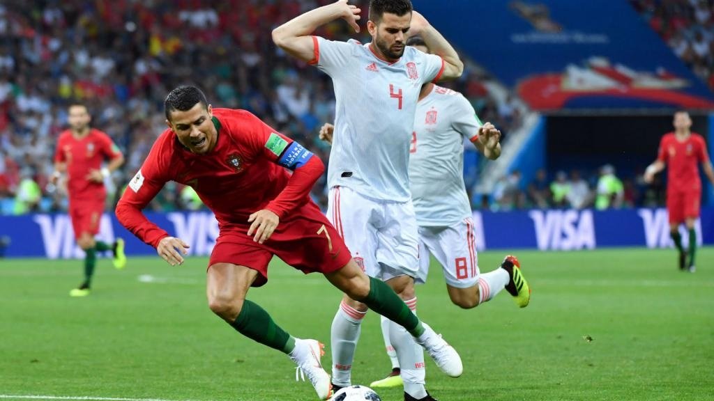Un Ronaldo immense répond à la Roja