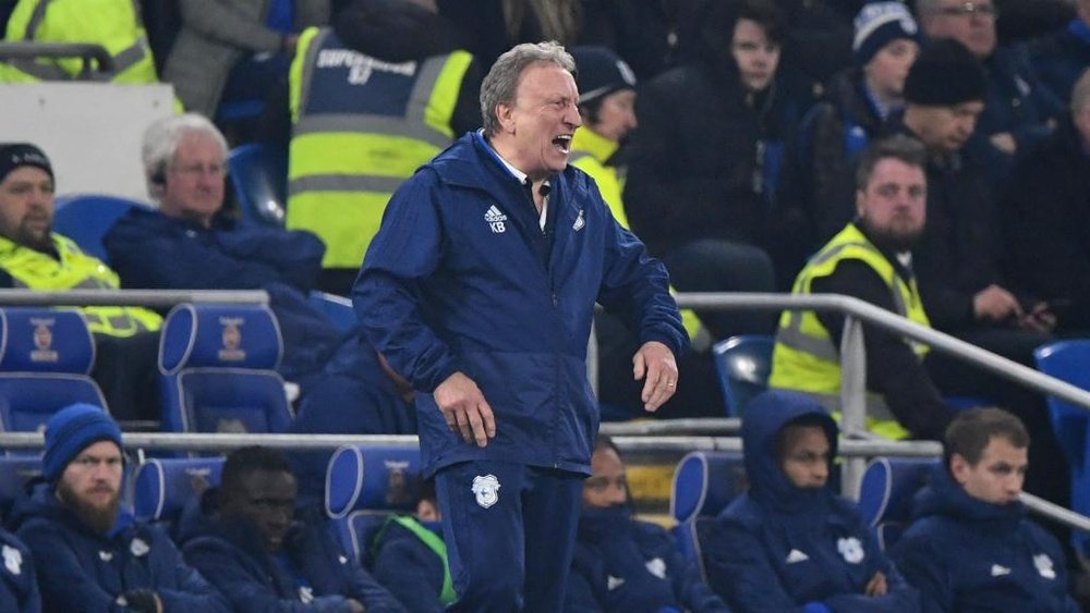 'You shouldn't be refereeing' - Warnock blasts official after heavy defeat