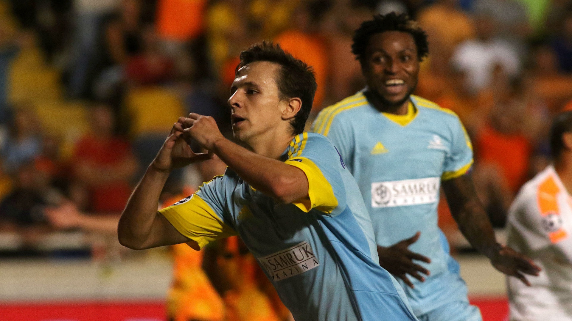 Valencia bring in Maksimovic