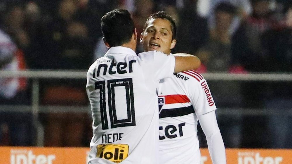 São Paulo 3 x 1 Corinthians: Tricolor joga melhor, vence clássico e segue na cola do Fla