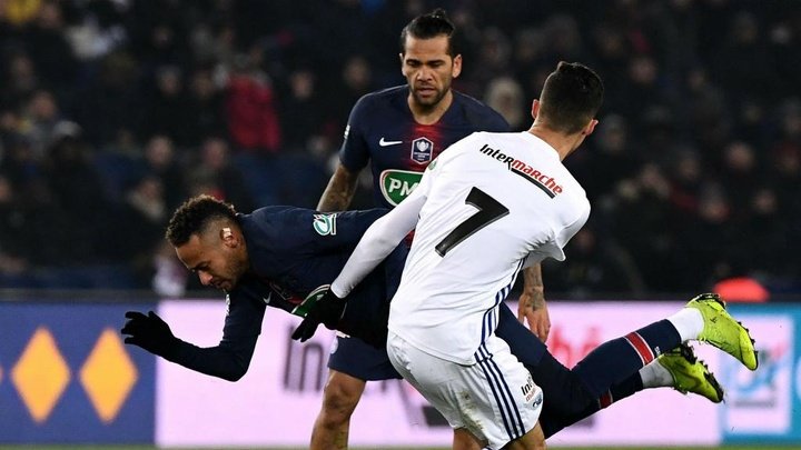 He must not come and cry after – Goncalves unapologetic over Neymar injury