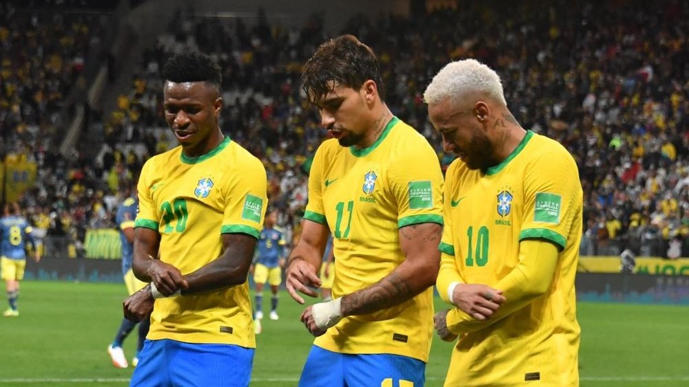 Juninho sees no reason why Neymar and Vinicius cannot play together for Brazil. AFP