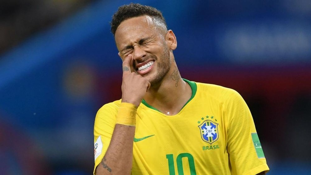 Técnico da França diz acreditar que lesão atrapalhou desempenho de Neymar na Copa