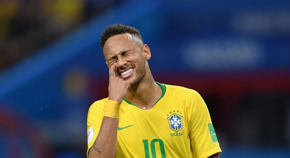 Elber fala sobre o comportamento de Neymar. Goal