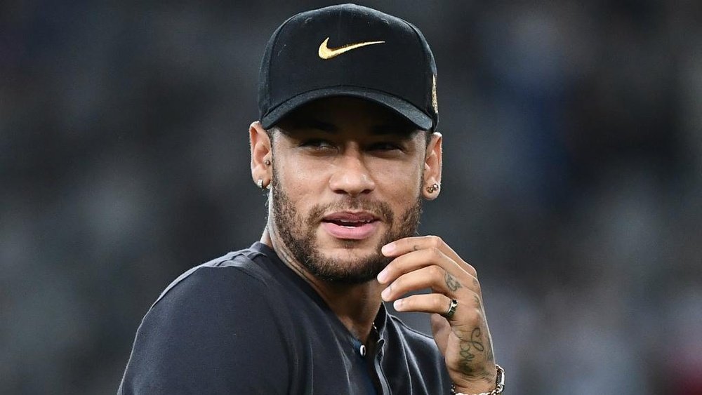 Pique discusses Neymar speculation