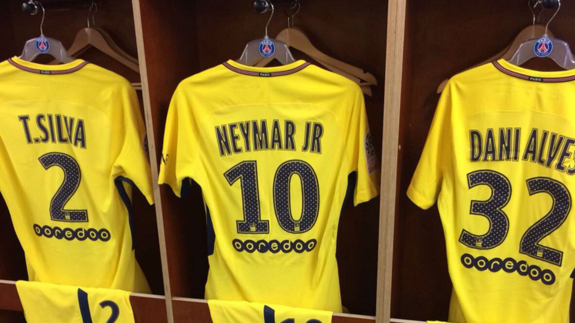 Neymar set to make PSG debut