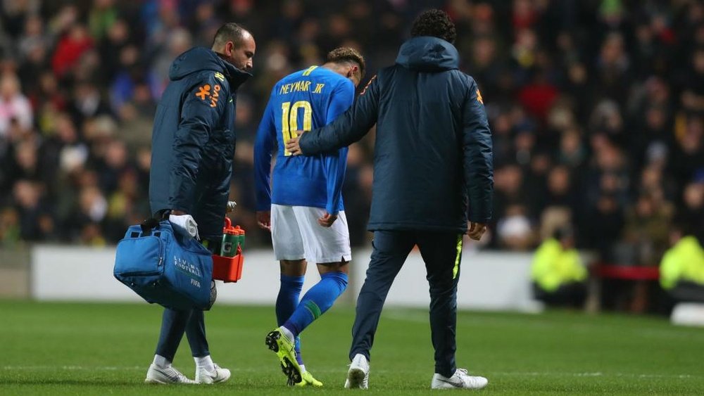Neymar is confident the injury is 'nothing serious'. GOAL