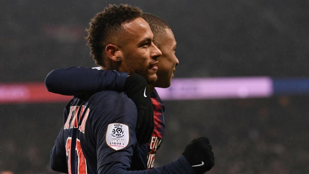 Neymar insists Barcelona and Real Madrid links not 'concrete'. Goal