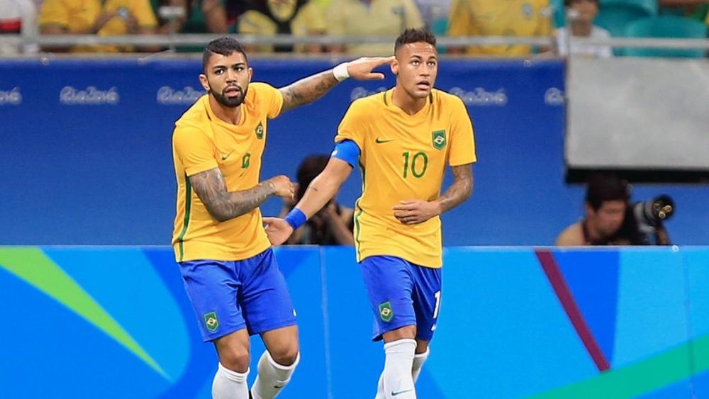 Reinaldo exalta qualidades de Gabigol e Neymar. GOAL