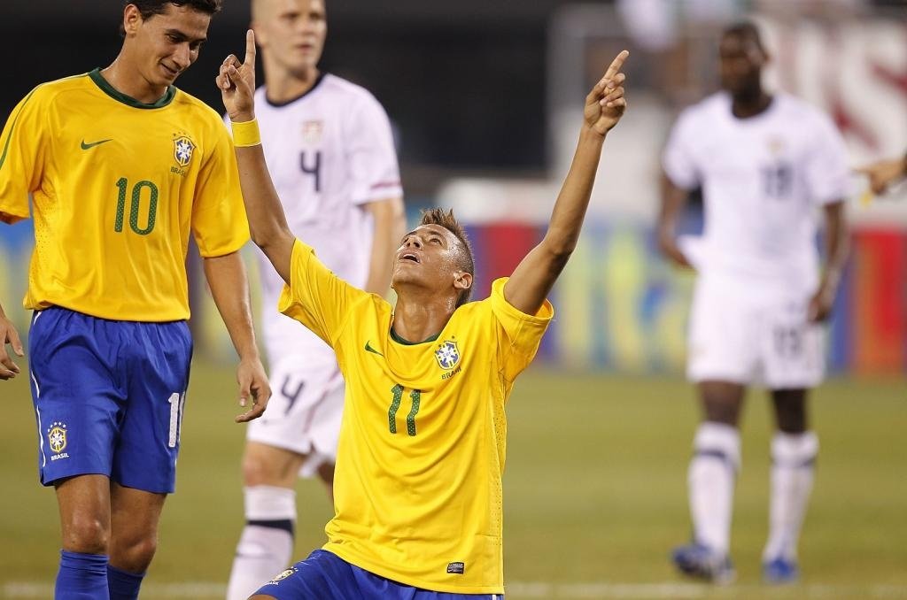 Neymar Paulo Henrique Ganso Brazil USA debut goal friendly 2010. Goal