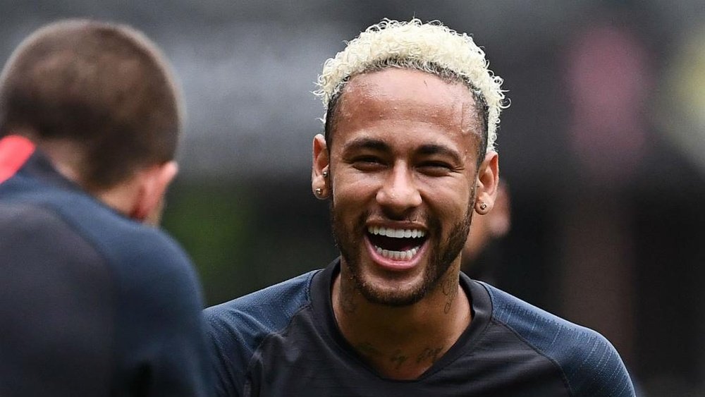 Neymar rate une grosse prime à cause de 'The Best'. GOAL
