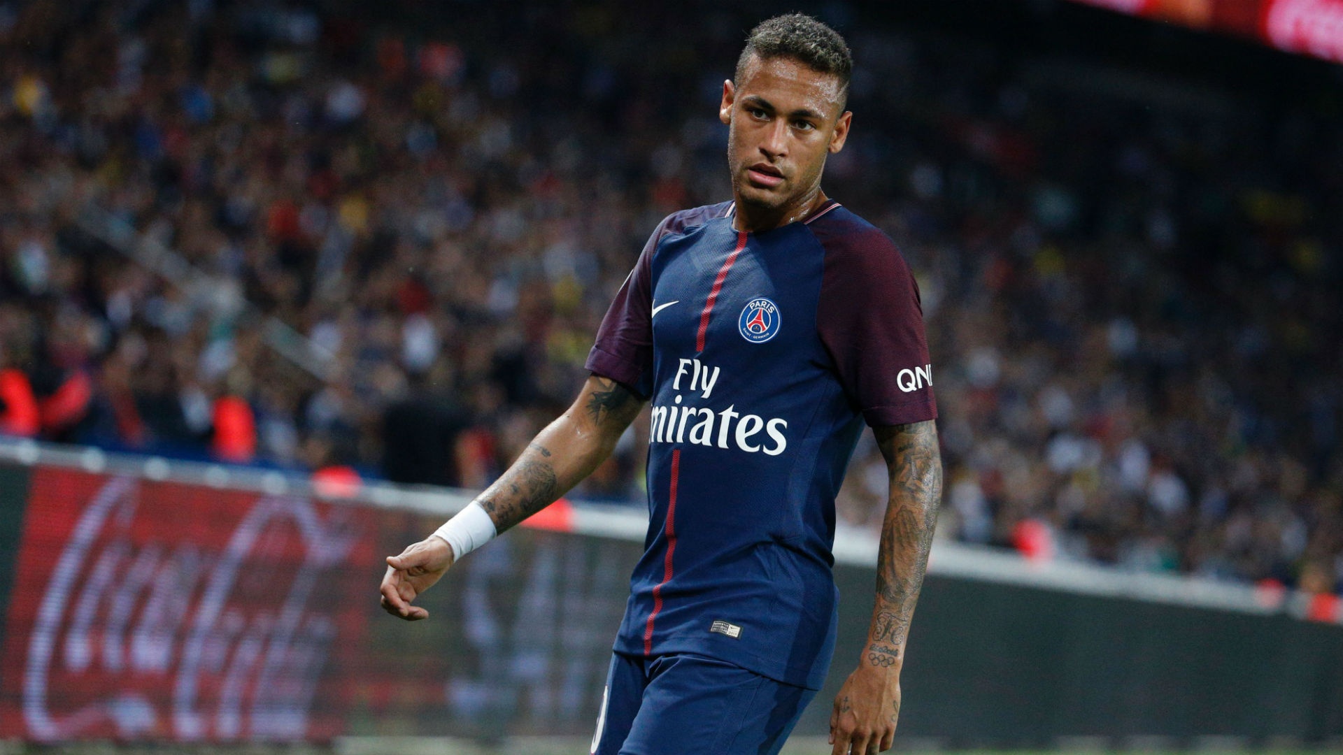 Le PSG dévoile son maillot third. Goal