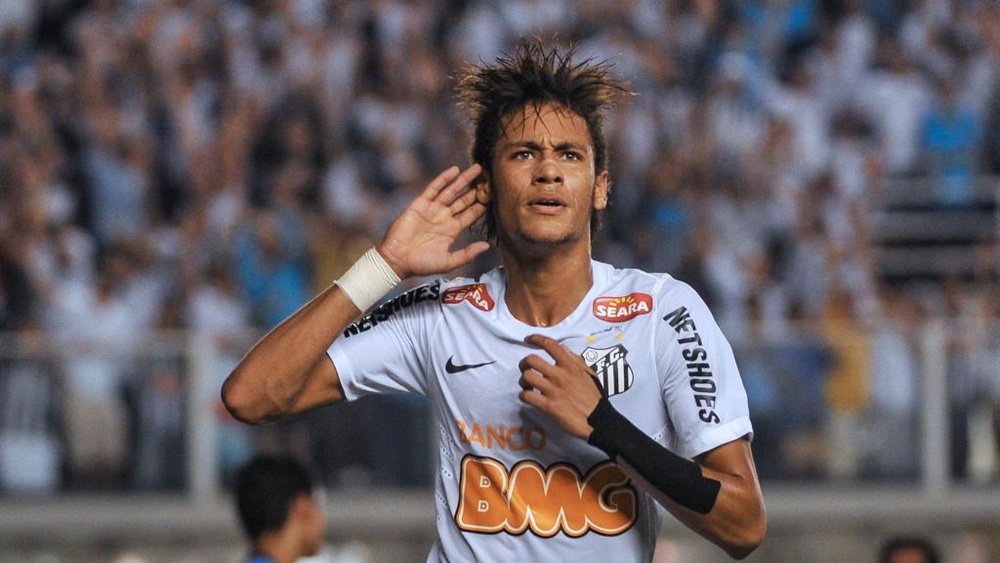 Santos a tenté de faire revenir Neymar. Goal