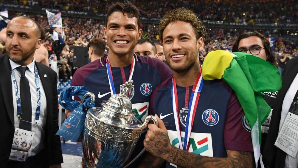 Thiago Silva a lancé un message. Goal