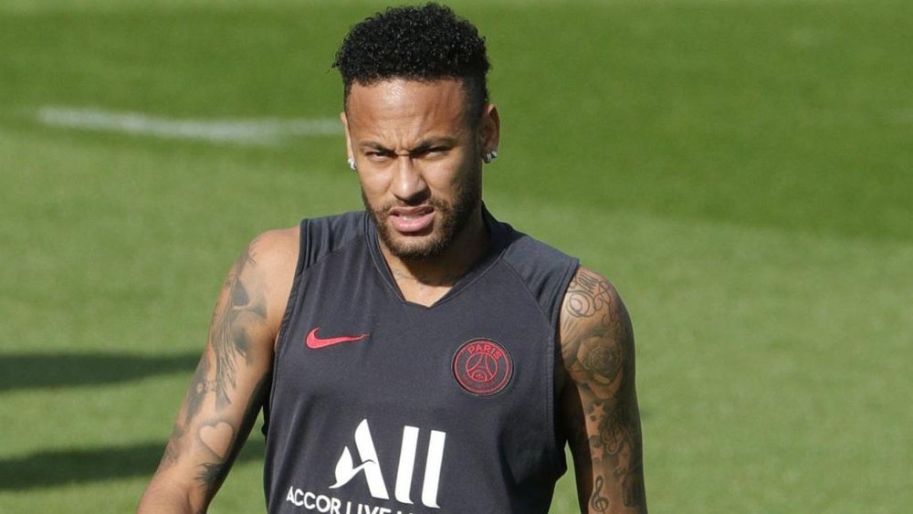 Neymar can't make mistakes - Ultras. GOAL