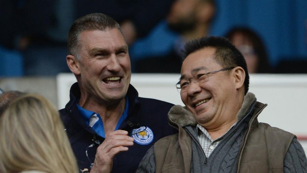 Nigel Pearson pictured with Vichai Srivaddhanaprabha. GOAL