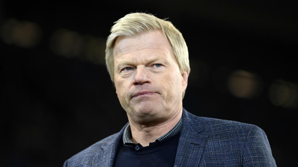 Bayern grooms former goalkeeper Oliver Kahn as future CEO