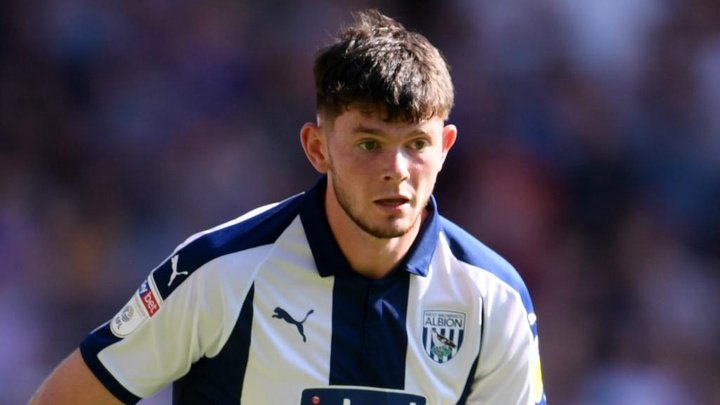 West Brom's Burke loaned to Celtic