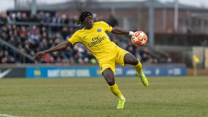Officiel : le jeune talent du PSG Tanguy Coulibaly file à Stuttgart