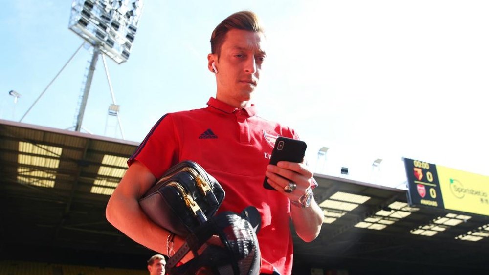Guilty plea over Ozil, Kolasinac. Goal