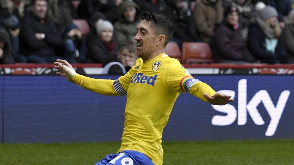 Pablo Hernandez celebrates putting Leeds top of the Championship. GOAL