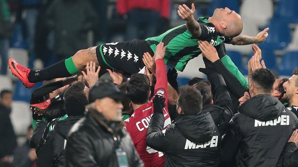 Cannavaro quitte la Serie A. Goal