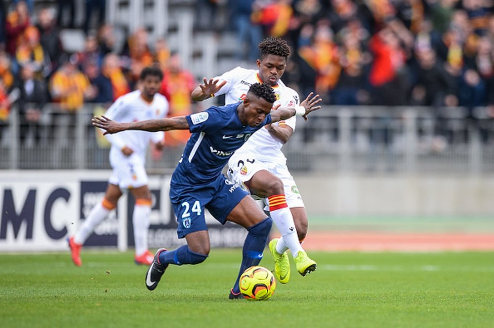 Le Paris FC et Lens s'affronteront en play-offs. GOAL