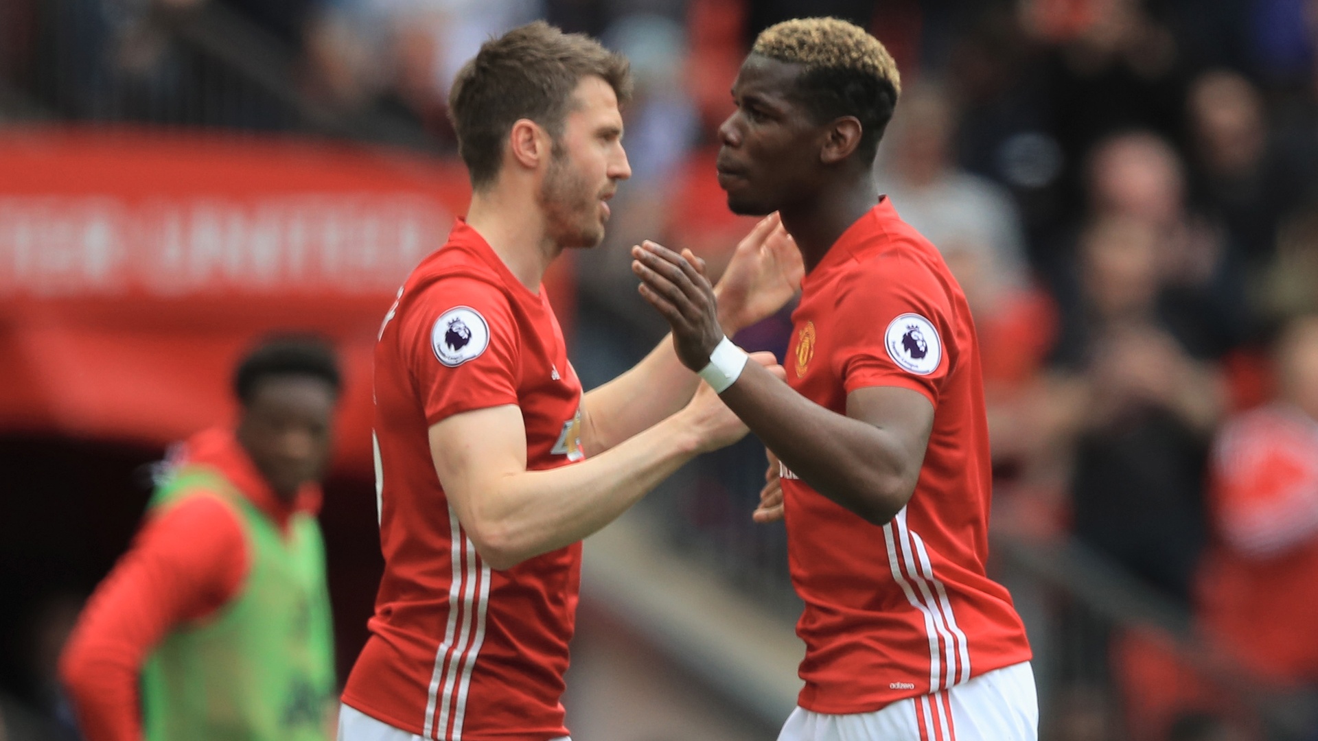 Pogba nomme ses modèles à Manchester United