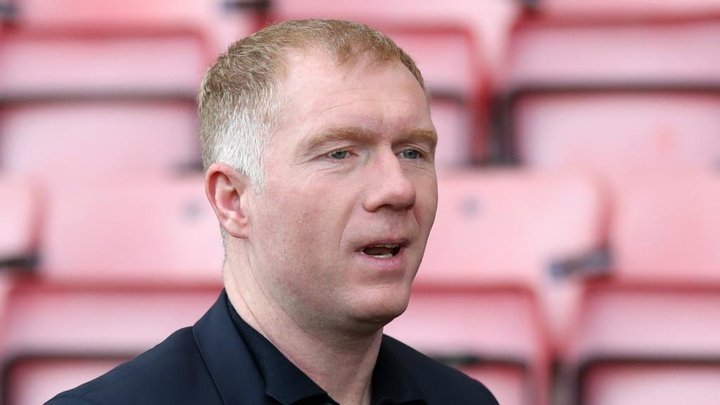 BREAKING NEWS: Manchester United great Scholes takes charge at Oldham
