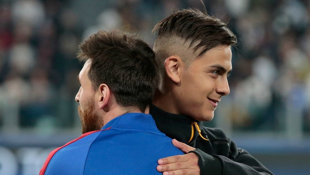 Zambrotta juge Dybala et Messi. GOAL
