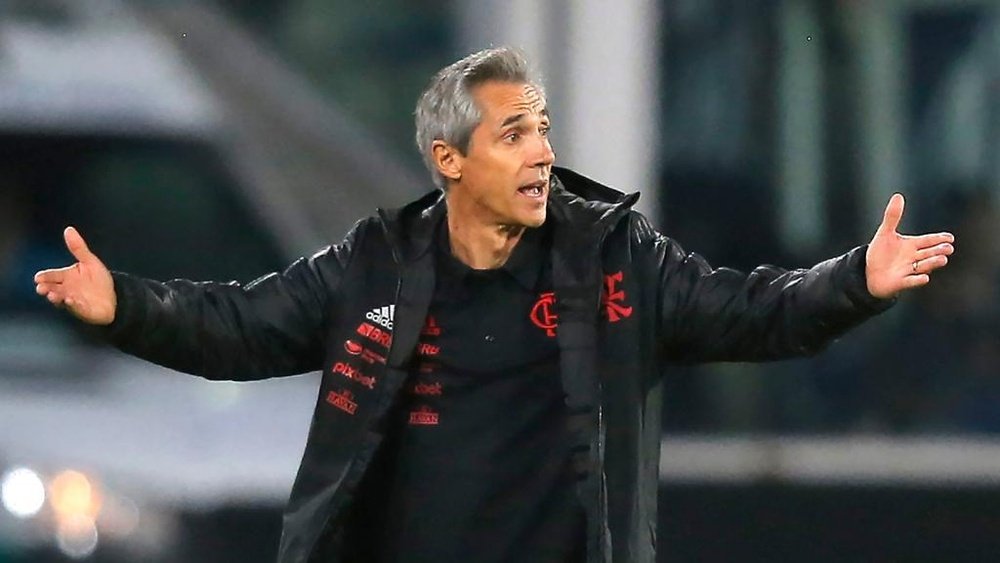 Sequência em casa ditará futuro de Paulo Sousa no Flamengo. EFE