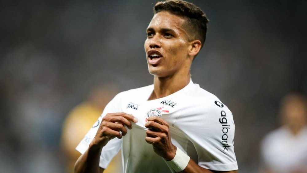 Pedrinho quer continuar no Corinthians. Goal