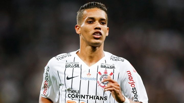 Pedrinho brilha contra o Botafogo e se coloca de vez como protagonista no Corinthians