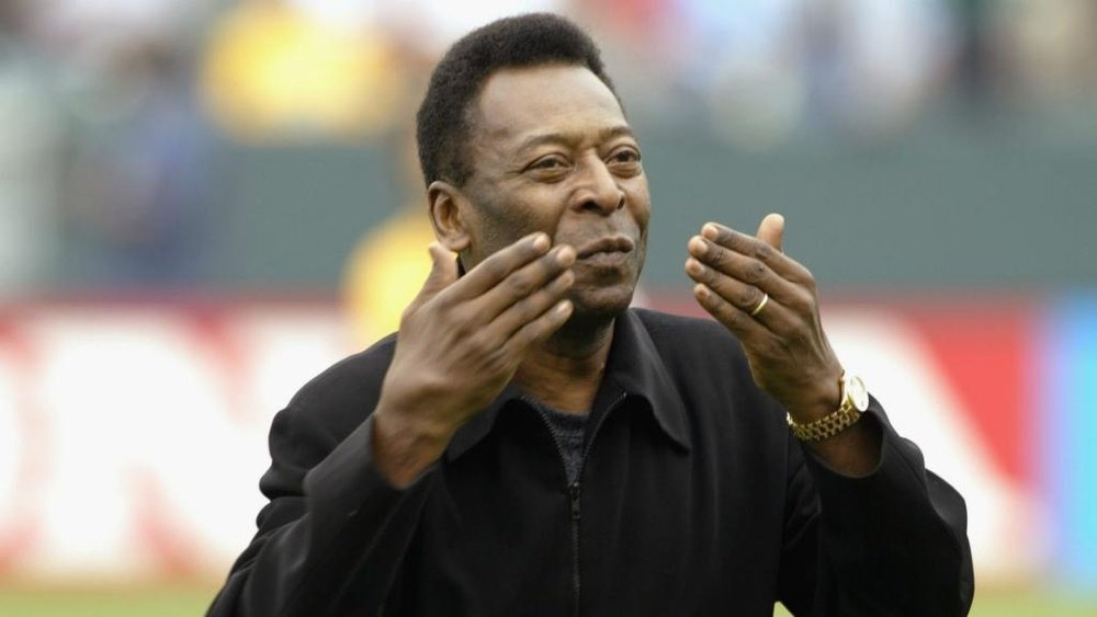 Pele is out of hospital. GOAL