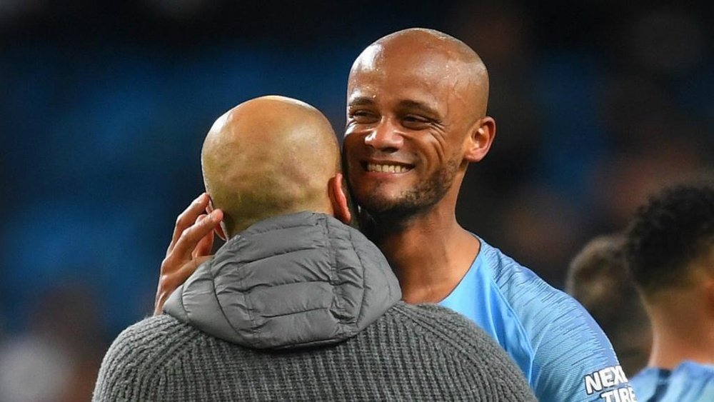 Guardiola and Kompany to decide City skipper's future over a beer