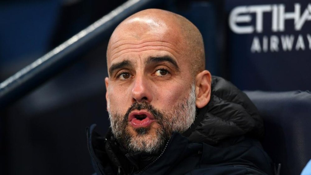 Guardiola tells Manchester City players to ignore Liverpool's calendar