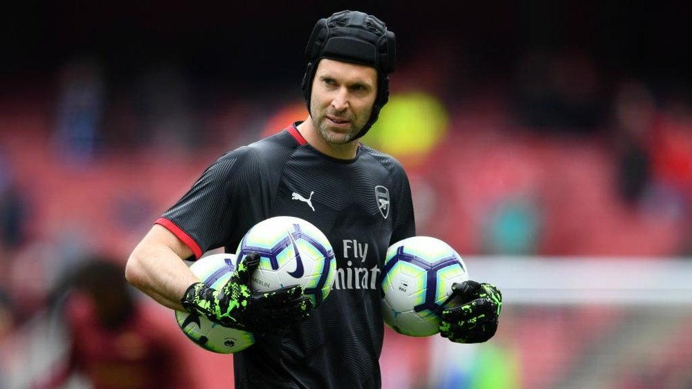 Cech not reconsidering retirement. Goal