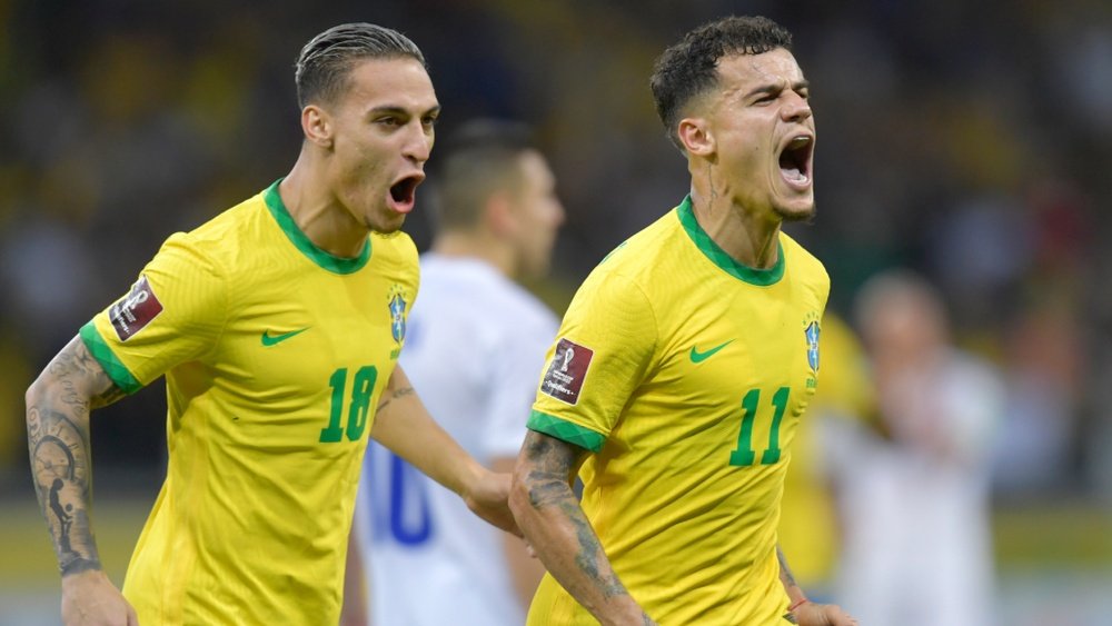 Brazil 4-0 Paraguay: Selecao cruise to victory. AFP