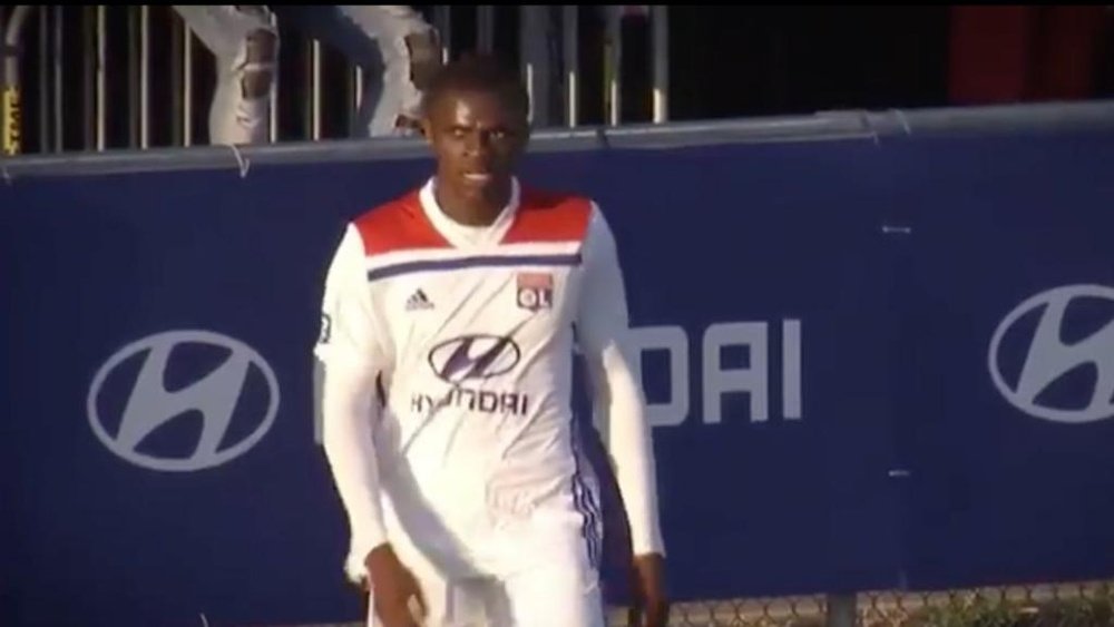 Visite médicale lundi à Milan pour Pierre Kalulu. goal