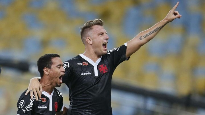 Decisivo, Maxi López exalta vitória do Vasco sobre o Fluminense