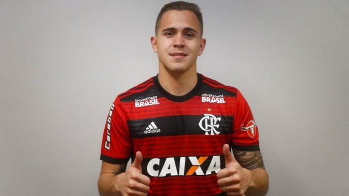 Flamengo corre contra o tempo e consegue regularizar retorno de Piris da Motta