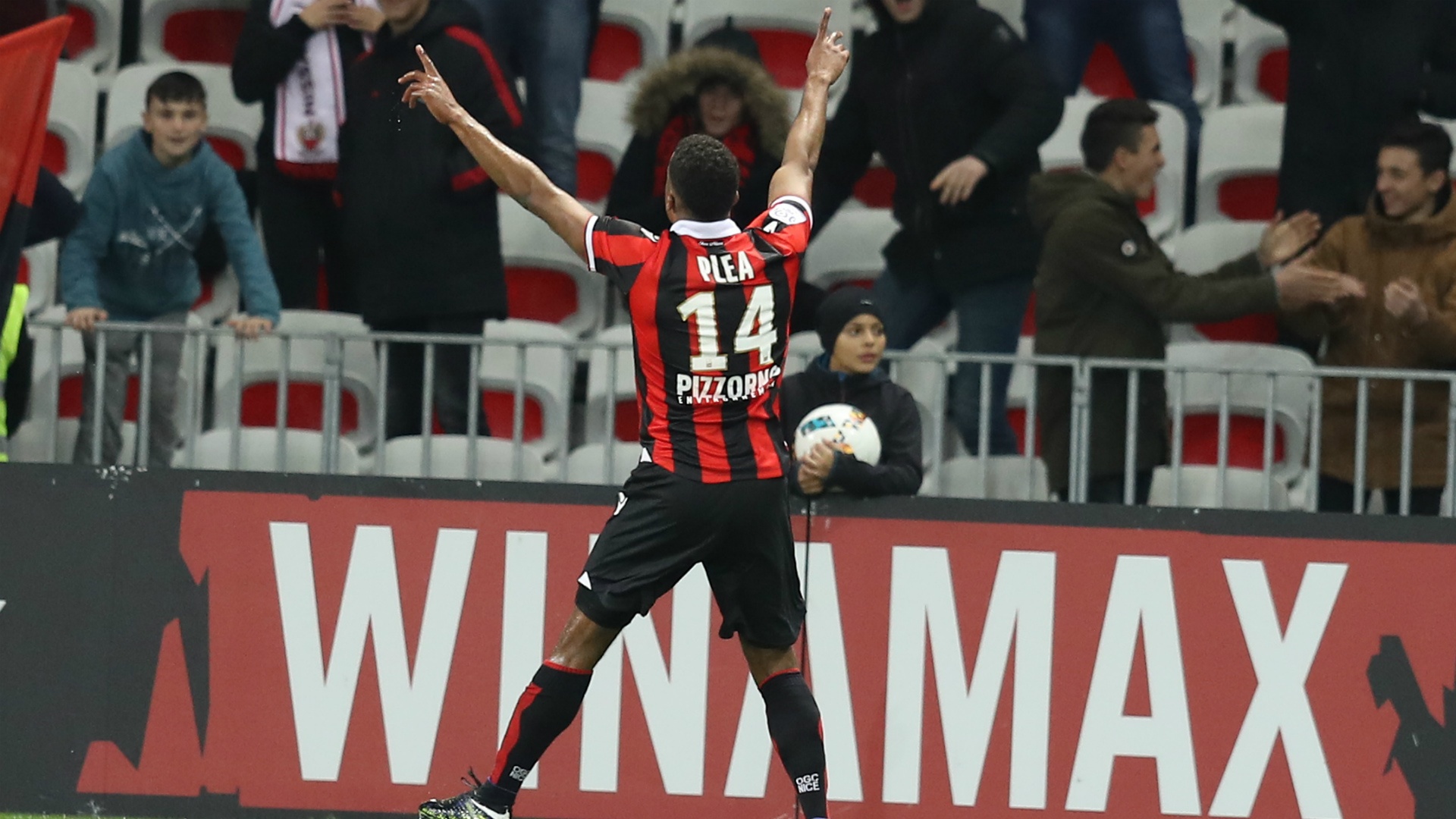 Nice 3 Toulouse 0: Plea strikes again as hosts go top