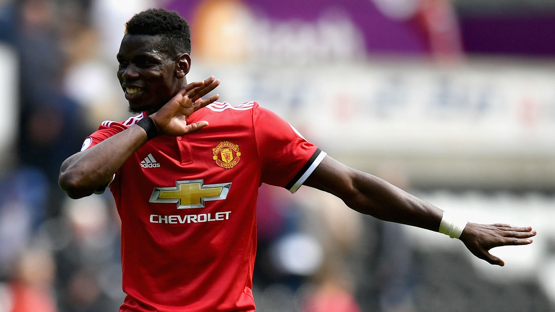 Pogba suffers hamstring injury in United win