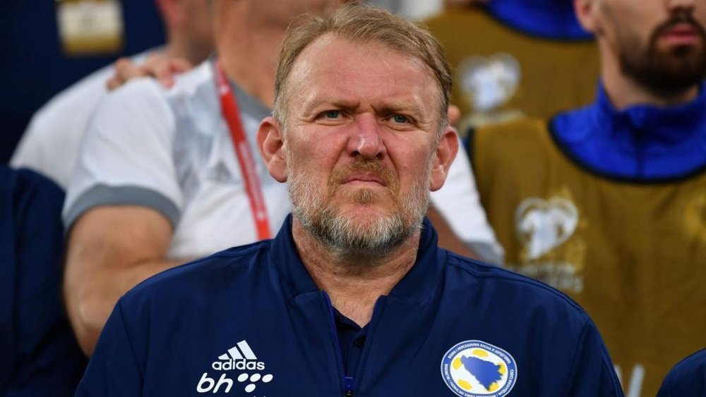 Prosinecki quits Bosnia-Herzegovina post after Armenia defeat. GOAL