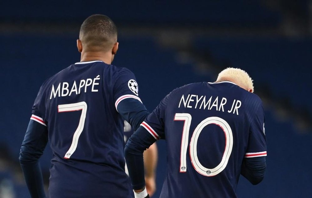 Kylian Mbappé met fin à un an de disette en Ligue des Champions et déloge Messi. goal