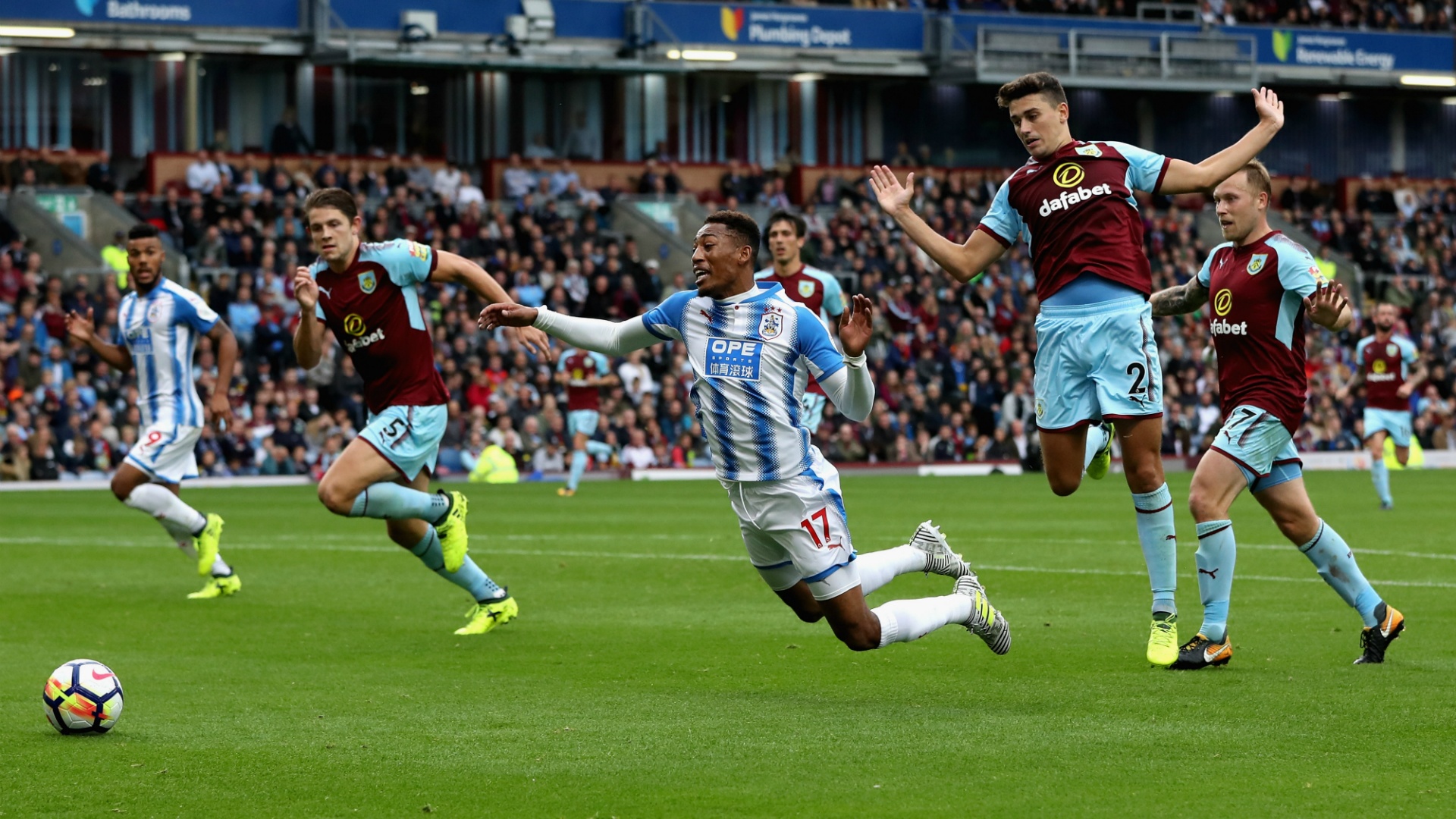 Dyche demands Van La Parra action